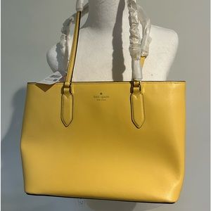 New Kate Spade Tote. Never used, handles still wrapped